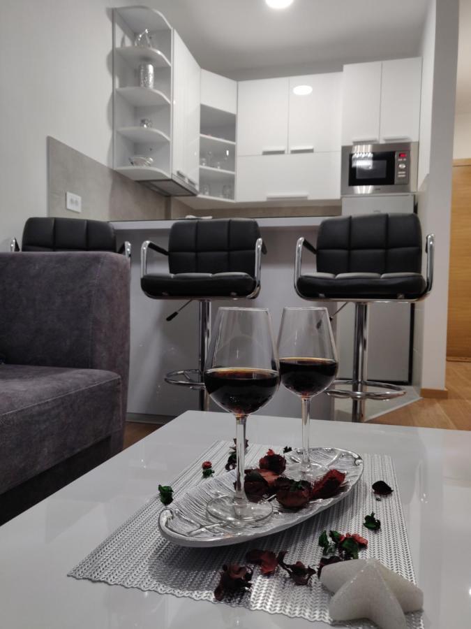 Apartman Gallery Square - Pupin Palace Daire Novi Sad Dış mekan fotoğraf